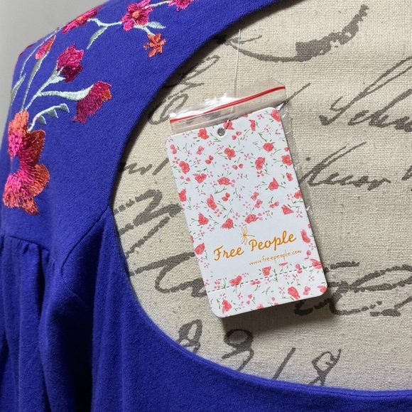 NWT Free People Cobalt Blue Lita Floral Embroidered Balloon Sleeve Cropped Top S - Picture 7 of 7